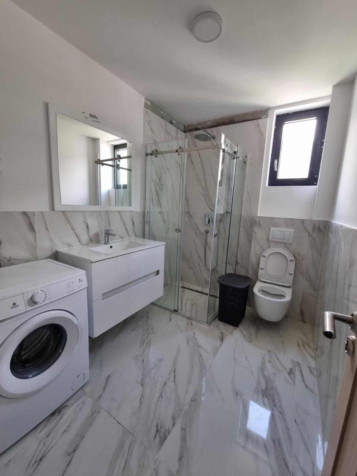Prestige - Rafailovici * Budva