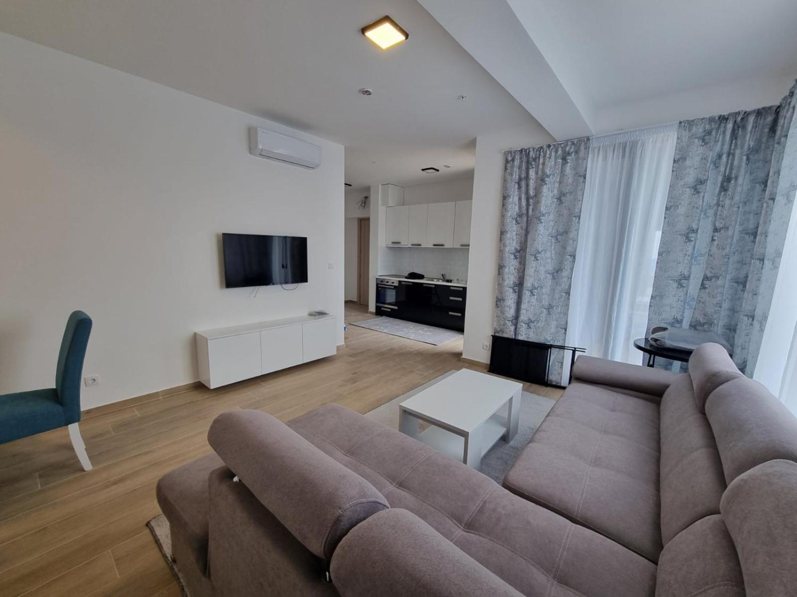Prestige - Rafailovici Apartment Budva