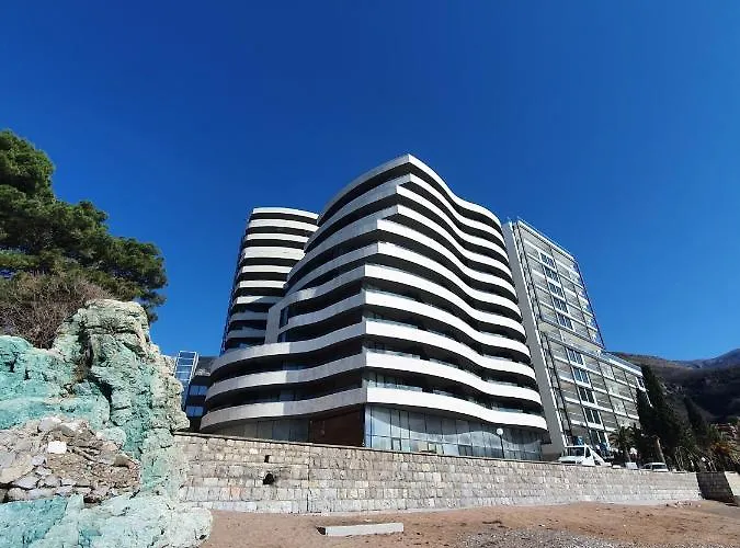Prestige Central Apartments - Rafailovici