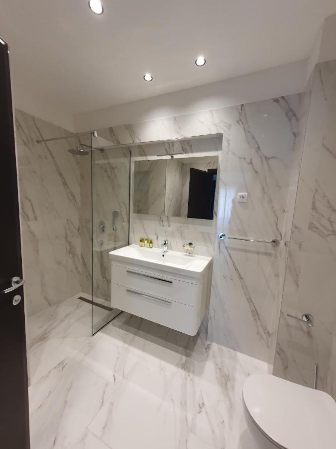Prestige - Rafailovici * Budva